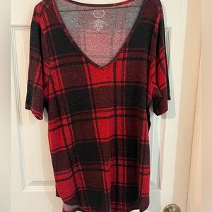 Maurice’s size 0X top blouse plaid red and black